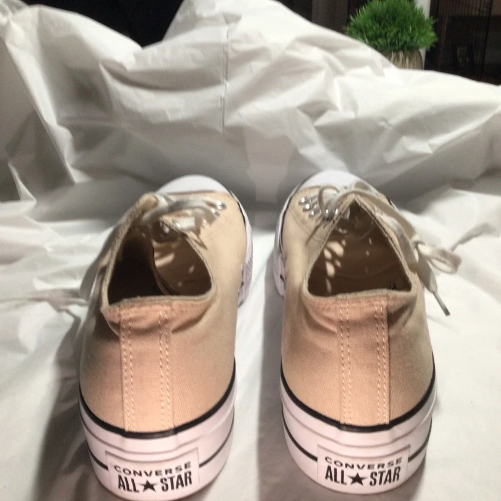 Size 9 Women's Converse All Star Lift Platform Low Coastal Dune Shoes